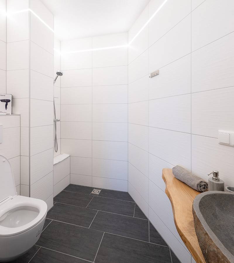 apartment-Iris-badezimmer