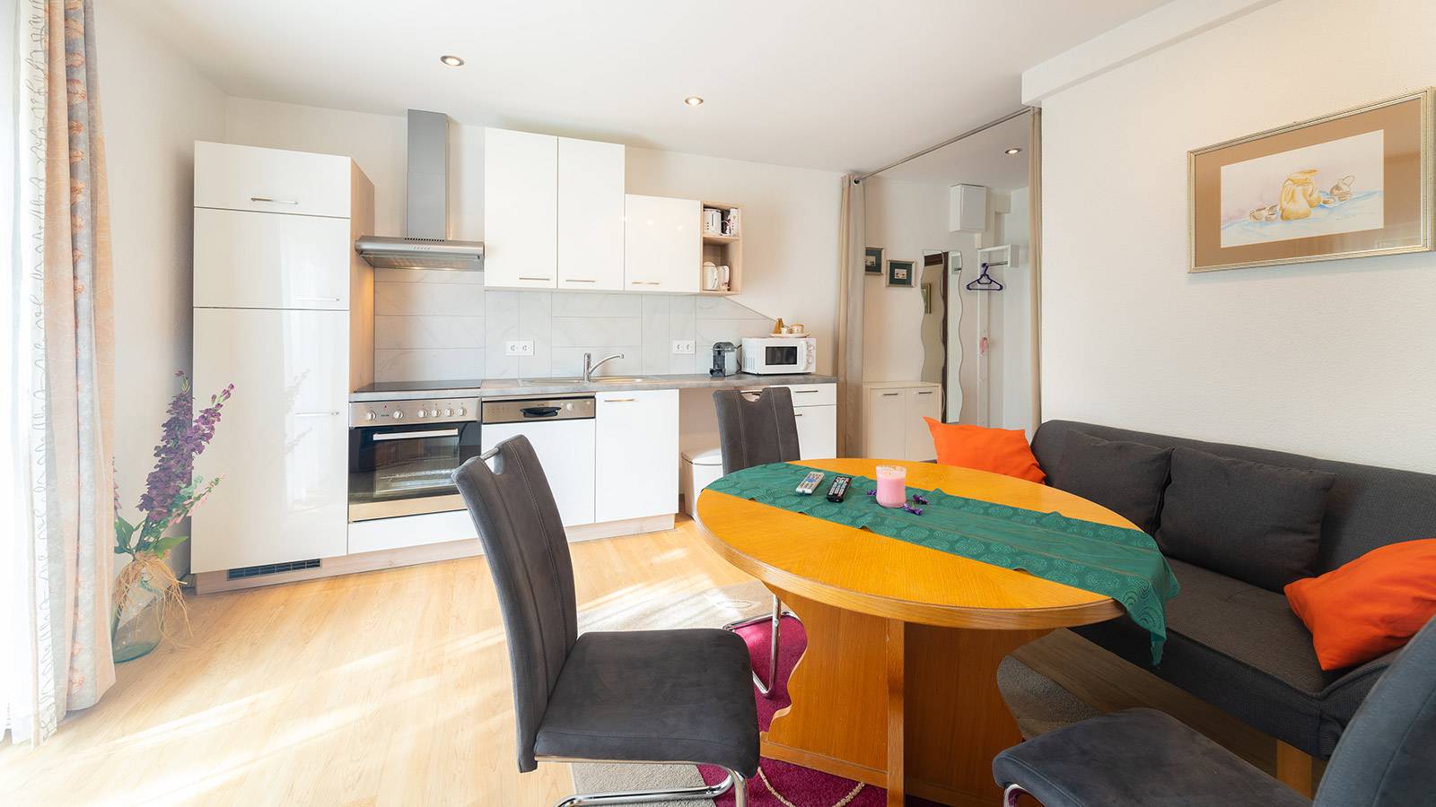 apartment-petzen-wohnkueche-2