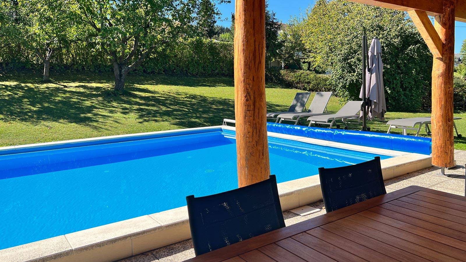 Poolbereich-Apartments-Presslauer-Mori